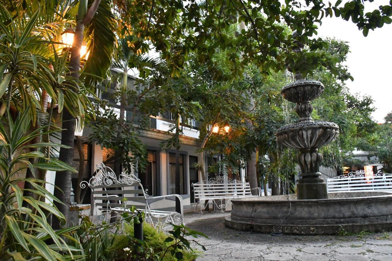 Hotel Posada Santa Fe Zapopan Exterior foto